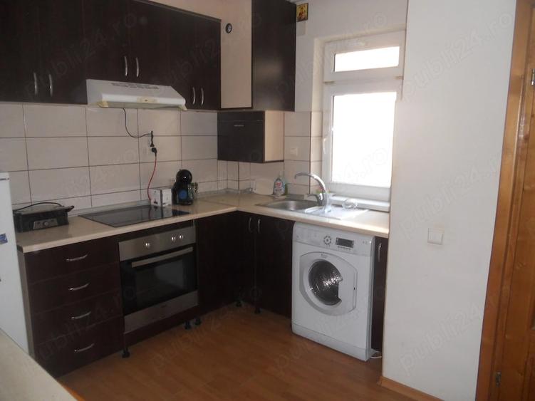 Garsonieră decomandată în Central