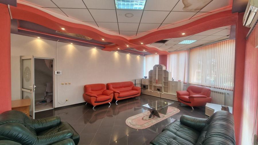Casă individuală cu 5 camere cu Canalizare în Pieptănari