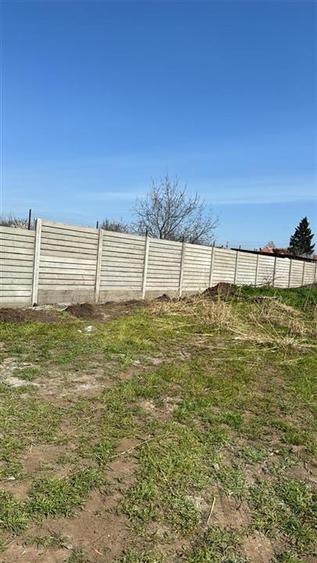 Teren Construcții intravilan de 1.1000000238419 mp, în Poltur