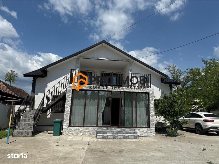 Casă cu 4 camere decomandat în Central