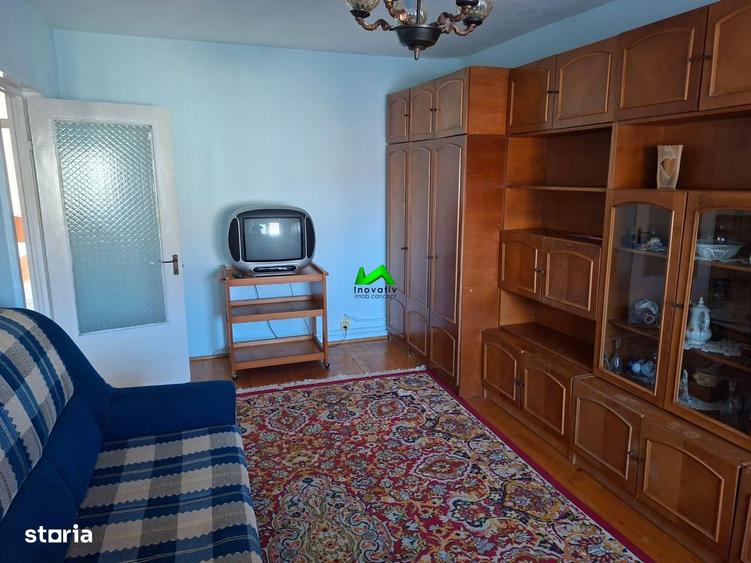 Apartament cu 3 camere decomandat, mobilat în Terezian