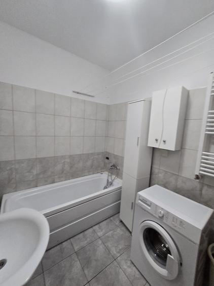 Apartament cu 2 camere decomandat în Mihai Bravu