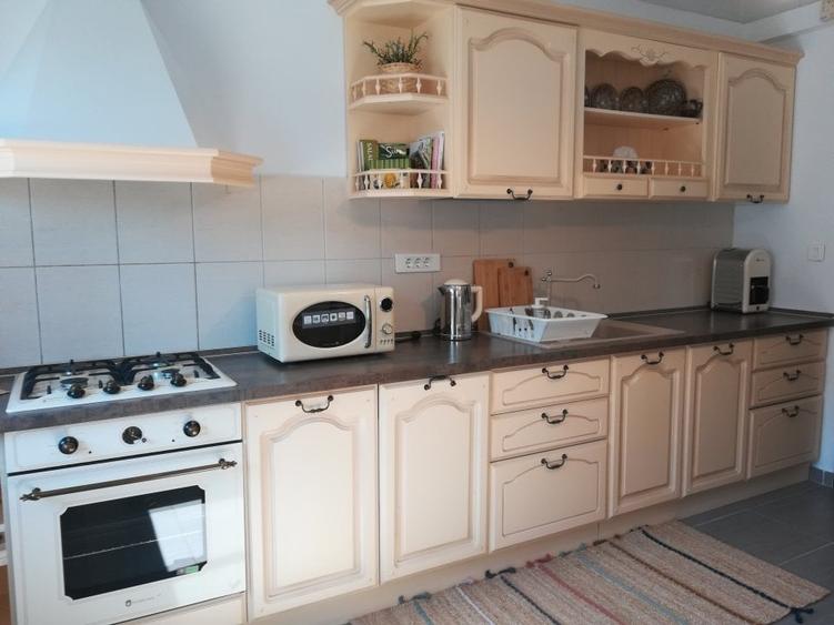 Apartament cu 3 camere decomandat, mobilat în Iancu Nicolae — fotografia 3