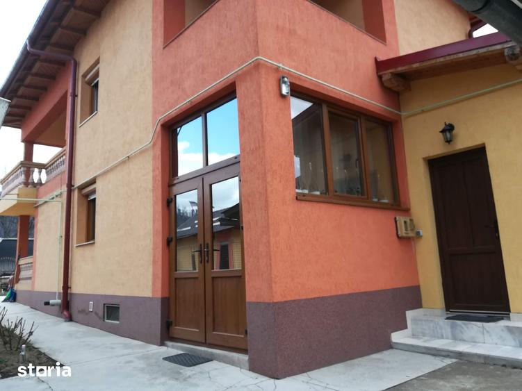 Casă cu 6 camere cu Teren 1000 Mp în Gura Humorului
