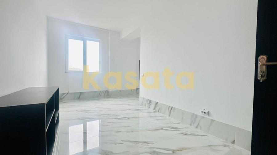 Apartament cu 3 camere decomandat în Colentina