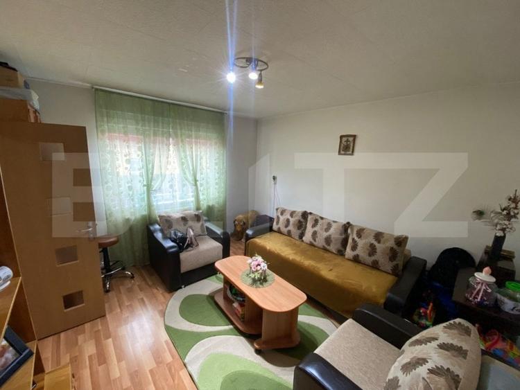 Casă individuală cu 3 camere cu Canalizare în Dâmbul Rotund