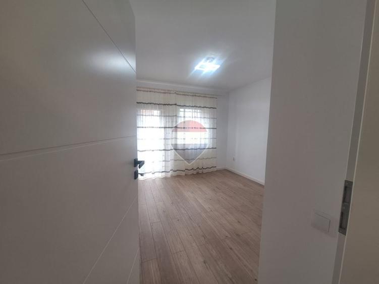 Apartament nou si modern, et 1, la prima inchiriere - 16