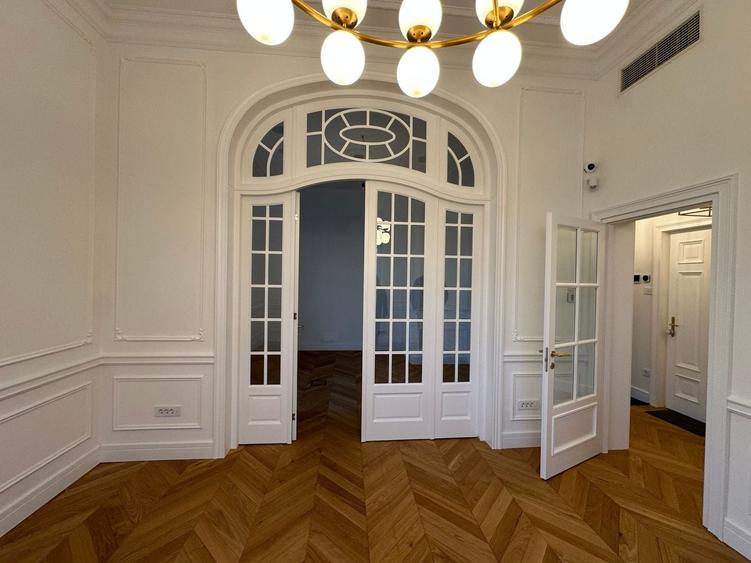 Apartament cu 3 camere decomandat în Kiseleff