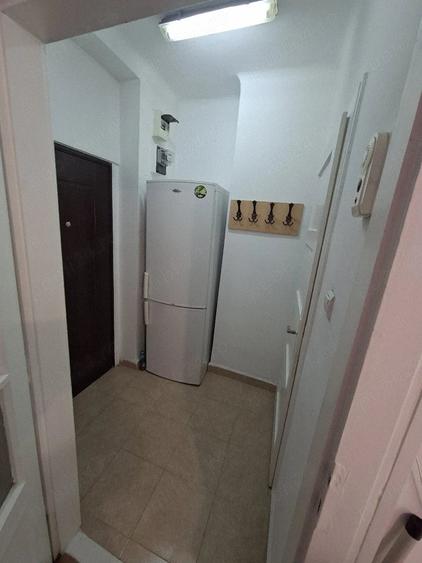 Garsonieră decomandată în Horea
