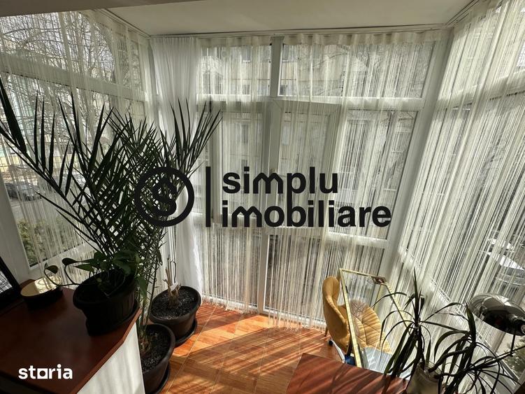 Apartament cu 3 camere semidecomandat în Central