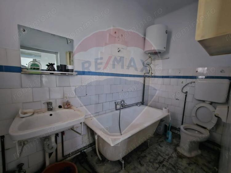 Casă cu 3 camere cu Teren 475 Mp în Central