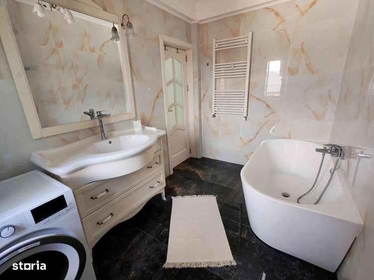 Casă cu 4 camere în Rediu