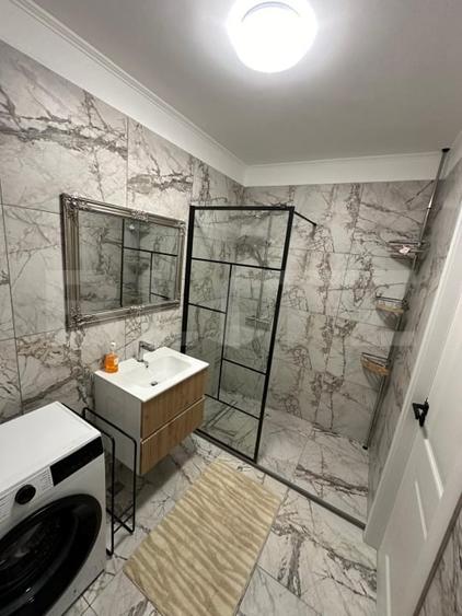 Apartament cu 2 camere semidecomandat, mobilat în Florești