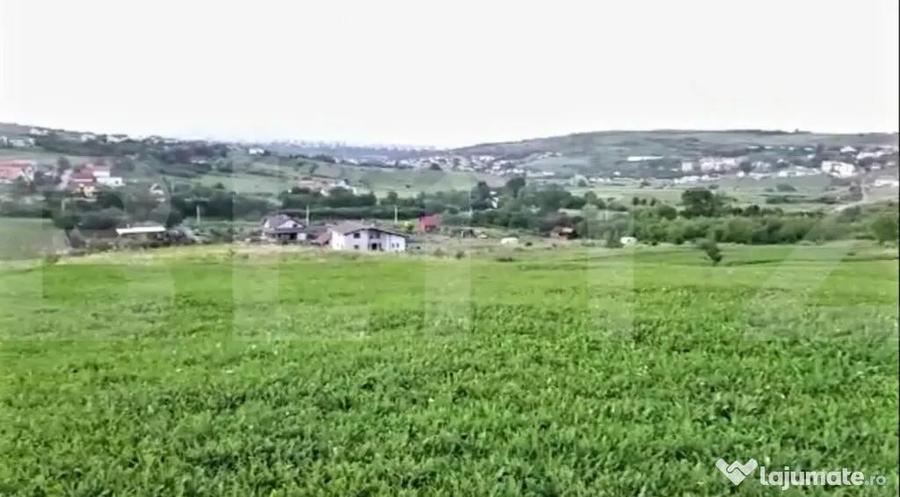 Teren de 4039 mp, în Borhanci