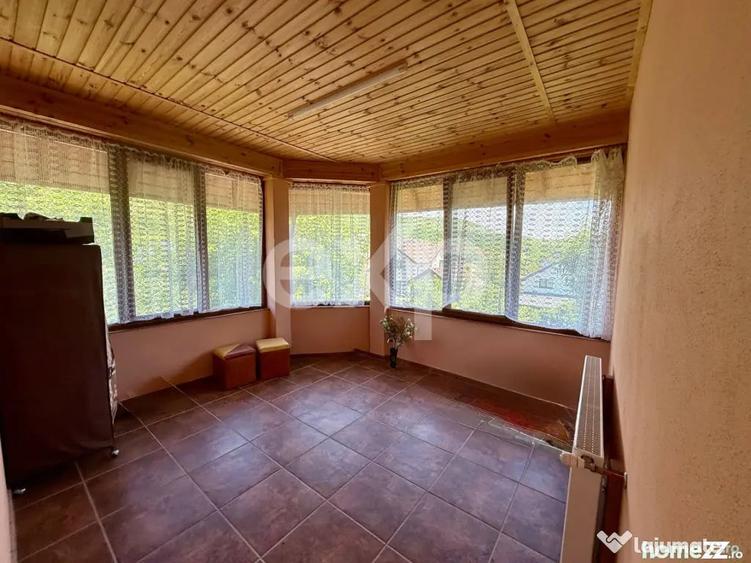 Casă cu 7 camere cu Teren 1008 Mp în Ștefănești