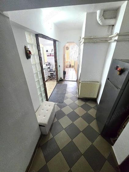 Apartament cu 3 camere în Micro 15