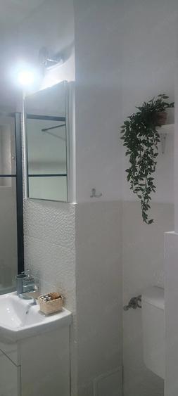 Apartament cu 2 camere decomandat în Eroilor