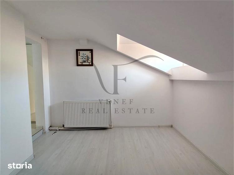 Casă cu 9 camere cu Teren 212 Mp în Eminescu