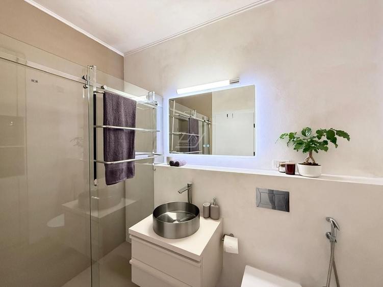 Apartament cu 2 camere, mobilat în Central