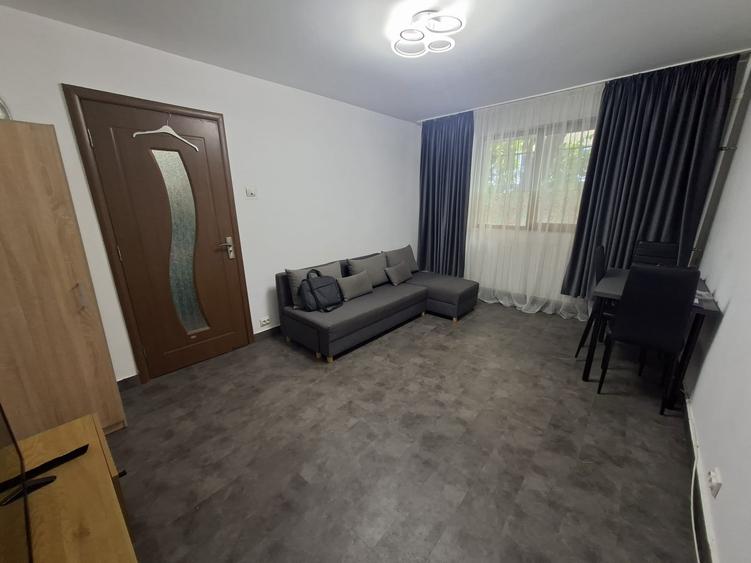 Apartament cu 2 camere decomandat în Colentina