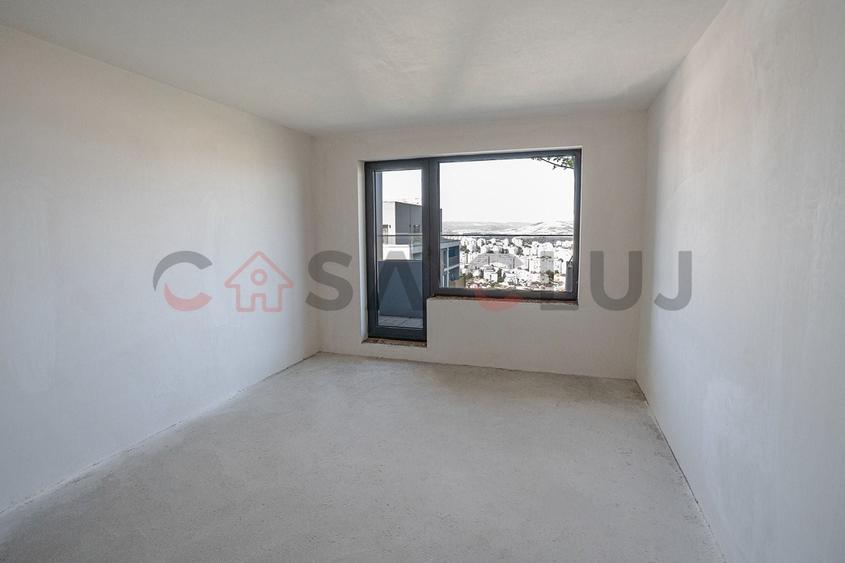 Apartament cu 4 camere semidecomandat în Zorilor