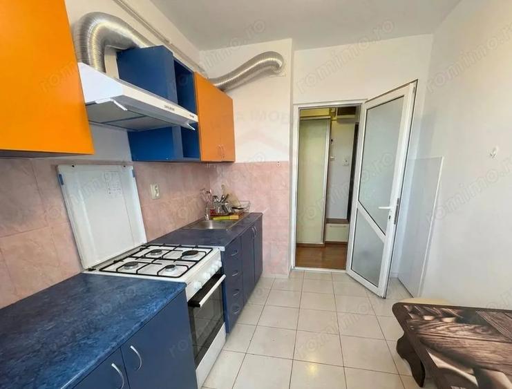 Apartament cu 2 camere decomandat, mobilat în Est