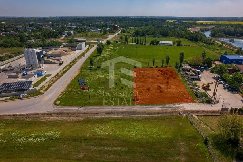 Teren Construcții intravilan de 2500 mp, în Cornetu