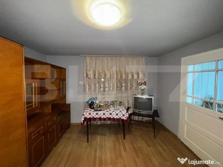 Casă cu 4 camere cu Teren 5594 Mp în Central