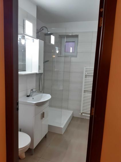 Apartament cu 2 camere decomandat în Exterior Vest