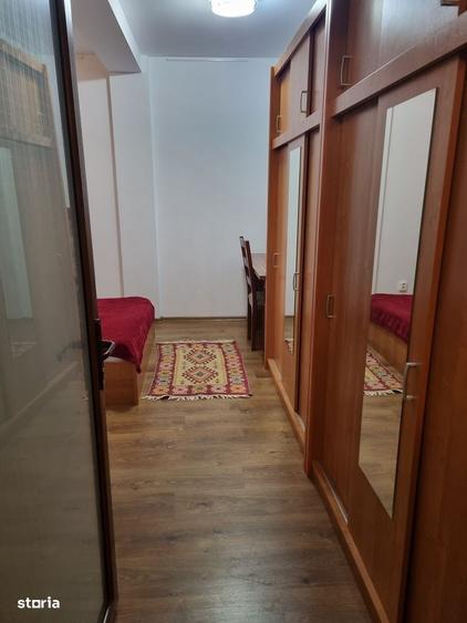 Apartament cu 3 camere în Carrefour
