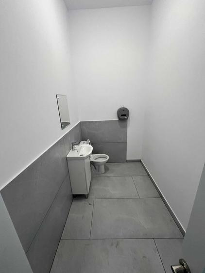 Spațiu comercial, de 20 mp, în Central