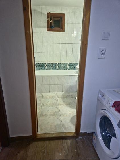 Inchiriez apartament cu 2 camere decomandat in zona Modern et.4/4 - 4
