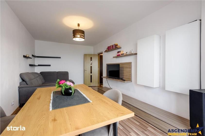 Apartament cu 3 camere decomandat în Dârste