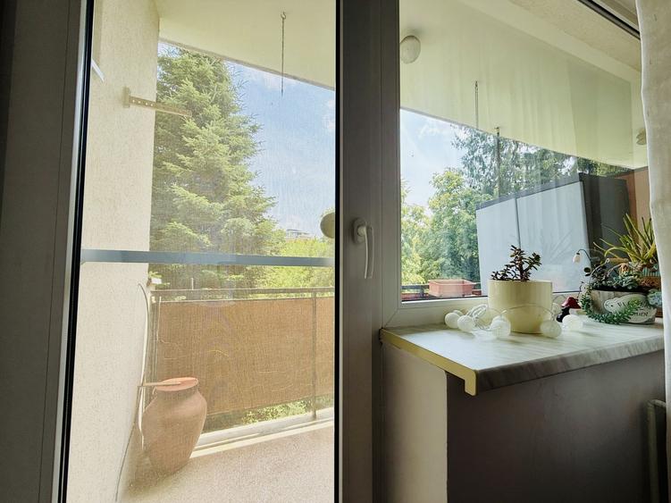 Apartament cu 2 camere decomandat, mobilat în Plopilor