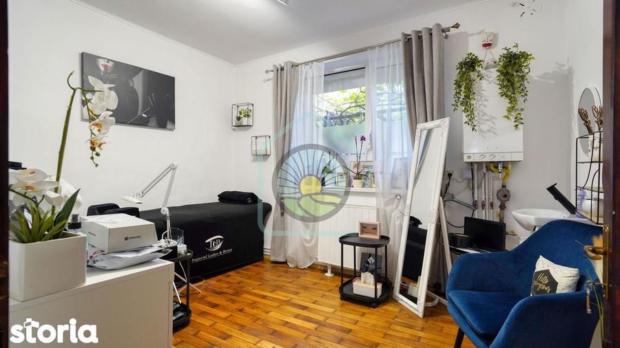 Casă cu 3 camere decomandat cu Canalizare în Florilor