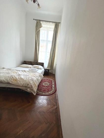 Apartament cu 4 camere, mobilat în Ultracentral