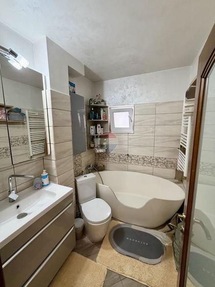 Apartament cu 3 camere decomandat în Brăilei