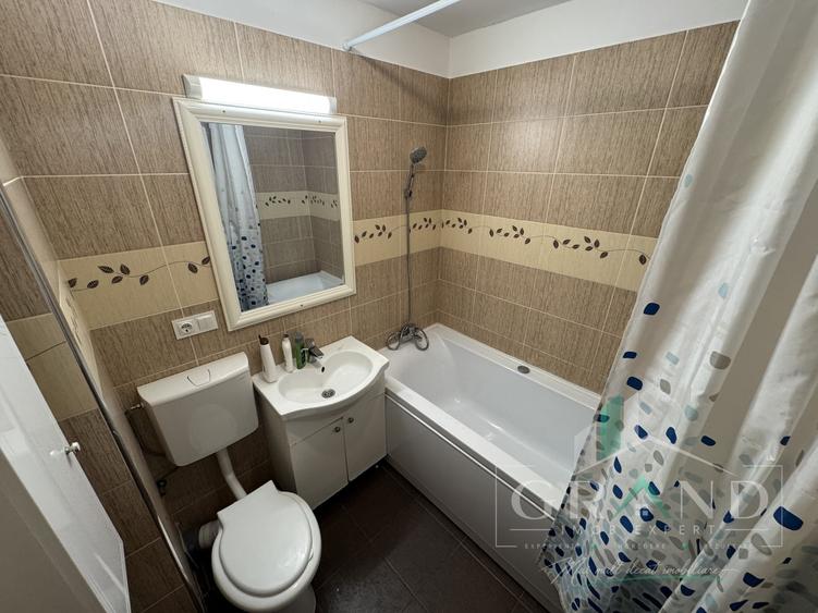 Apartament cu 3 camere semidecomandat, mobilat în Mănăștur