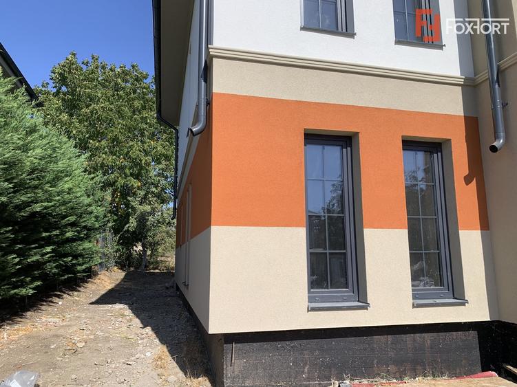 Duplex cu 4 camere cu Canalizare în Sânandrei