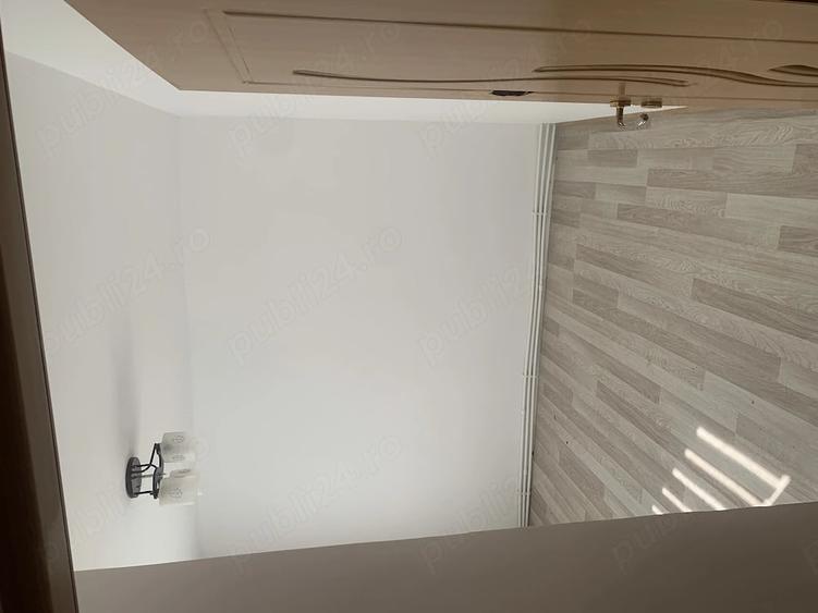 Apartament cu 3 camere decomandat în Albești