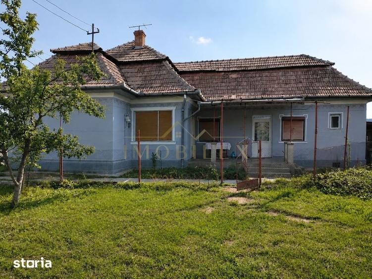 Casă cu 3 camere cu Teren 658 Mp în Luna