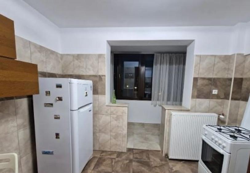 Apartament cu 2 camere semidecomandat, mobilat în Cotroceni