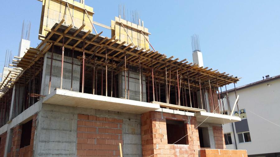 Apartament cu 2 camere decomandat în Sălăjan