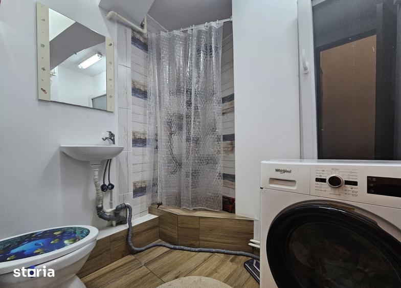 Apartament cu 3 camere semidecomandat în Eminescu