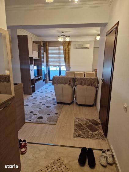 Apartament cu 3 camere decomandat în Km 5
