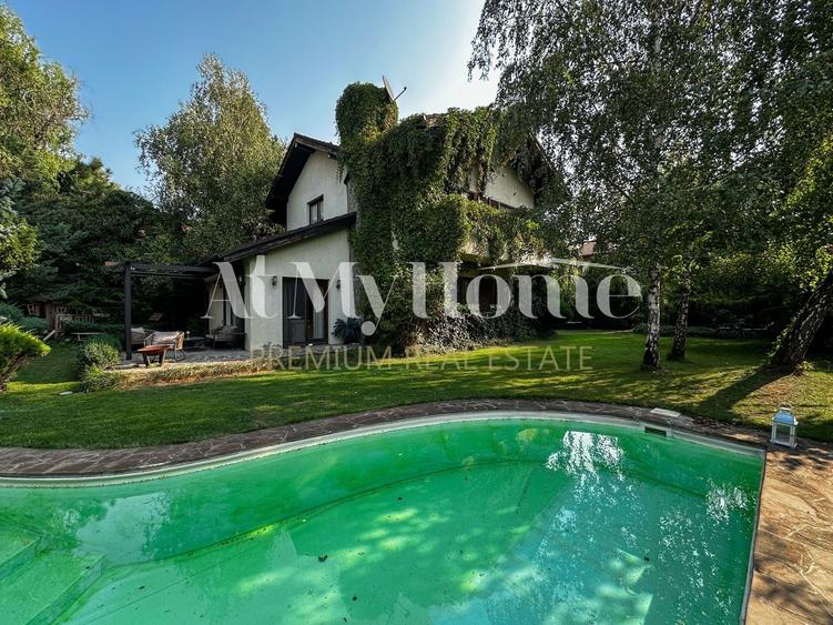 Casă individuală cu 4 camere cu Piscina în Iancu Nicolae