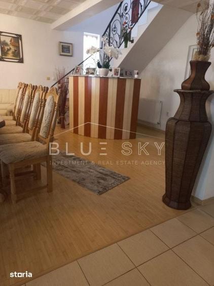 Casă cu 8 camere cu Teren 330 Mp în Eforie