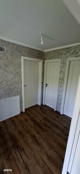 Casă cu 4 camere cu Teren 372 Mp în Central