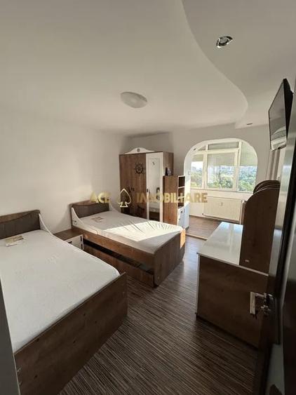 Apartament cu 2 camere decomandat, mobilat în Titan
