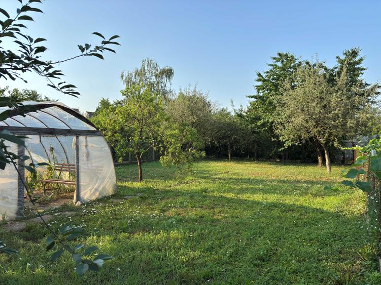 Casă cu 4 camere cu Teren 750 Mp în Central